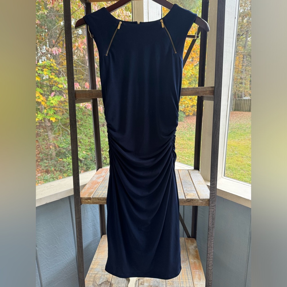 Bodycon navy dress